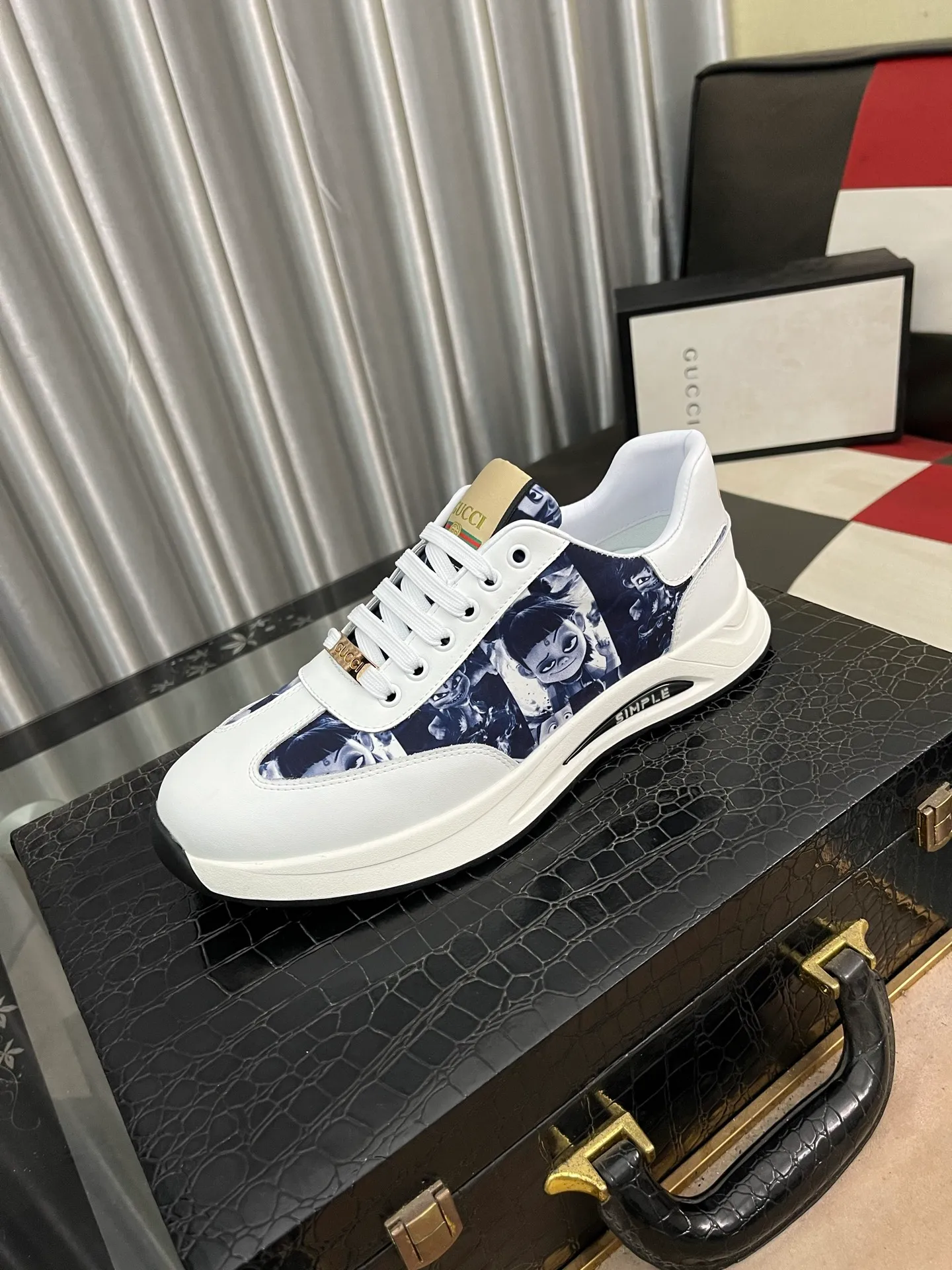 Men's shoes 💰420⌚️⌚️[GUCCI] The latest trendy men's casual shoes, the fabric is made of embossed cowhide imported from Italy, comfortable sheepskin lining + feet, the original outsole is wear-resistant and non-slip, high-level version, exquisite workmanship. Code number: 38-442️⃣Colors available